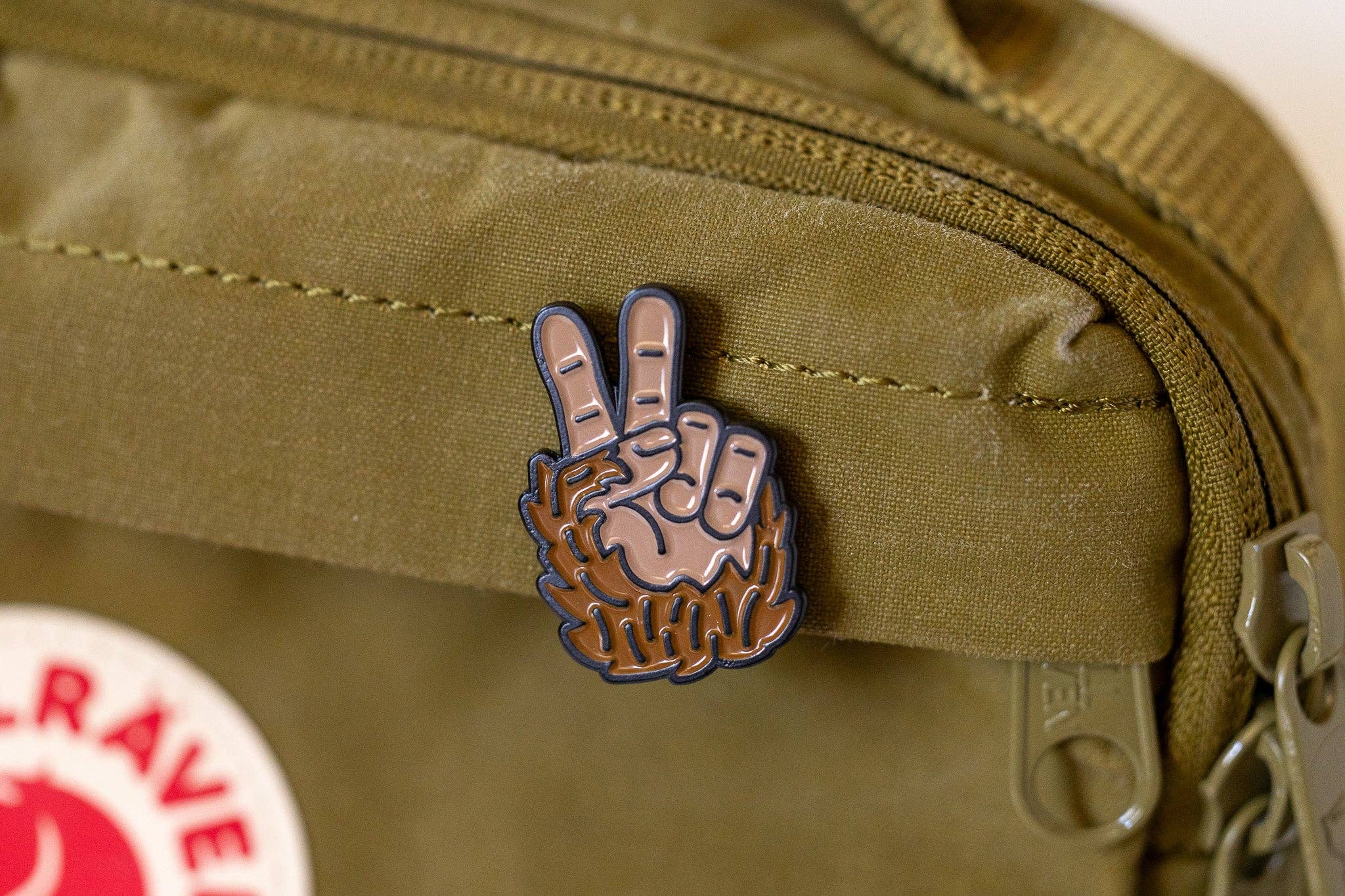 Squatchy - Wholesale Lapel Pin/Button - Bigfoot Peace Enamel Pin1