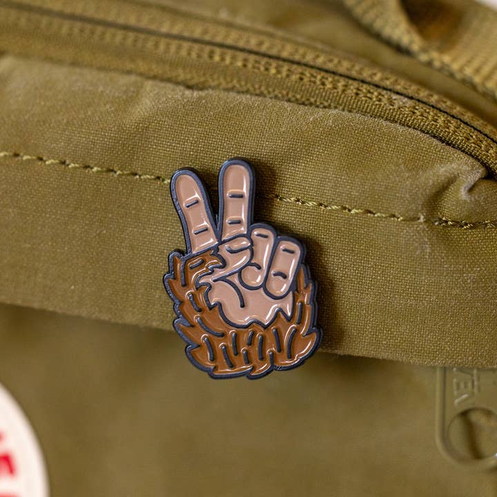 Squatchy - Wholesale Lapel Pin/Button - Bigfoot Peace Enamel Pin1