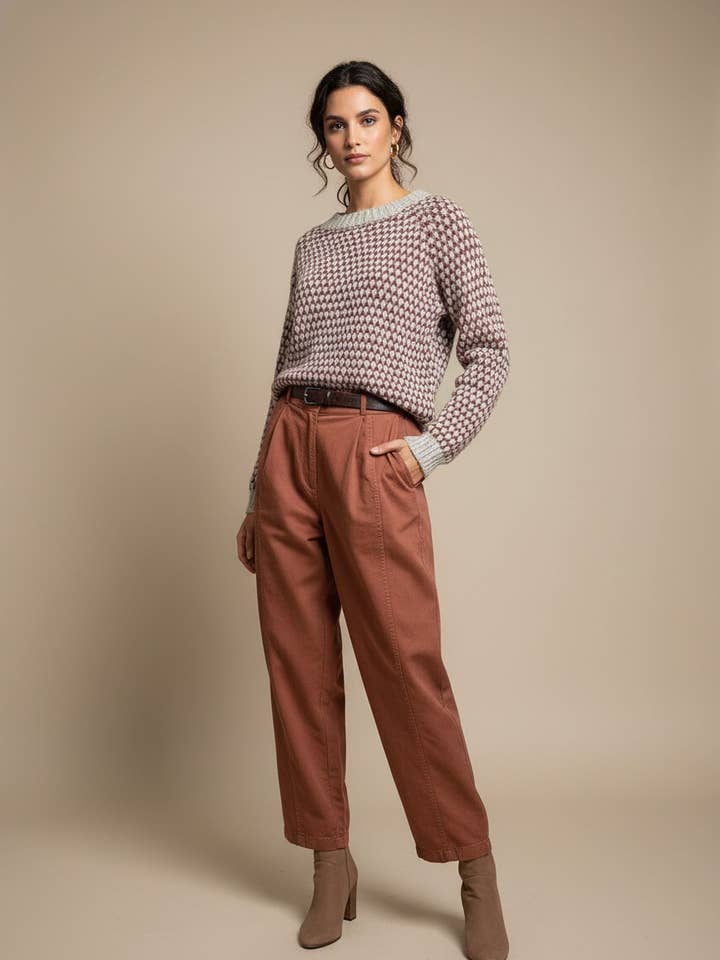 REF.25457 TWEEDKLEURIGE WOLLEN TRUI voor wholesale door Ling