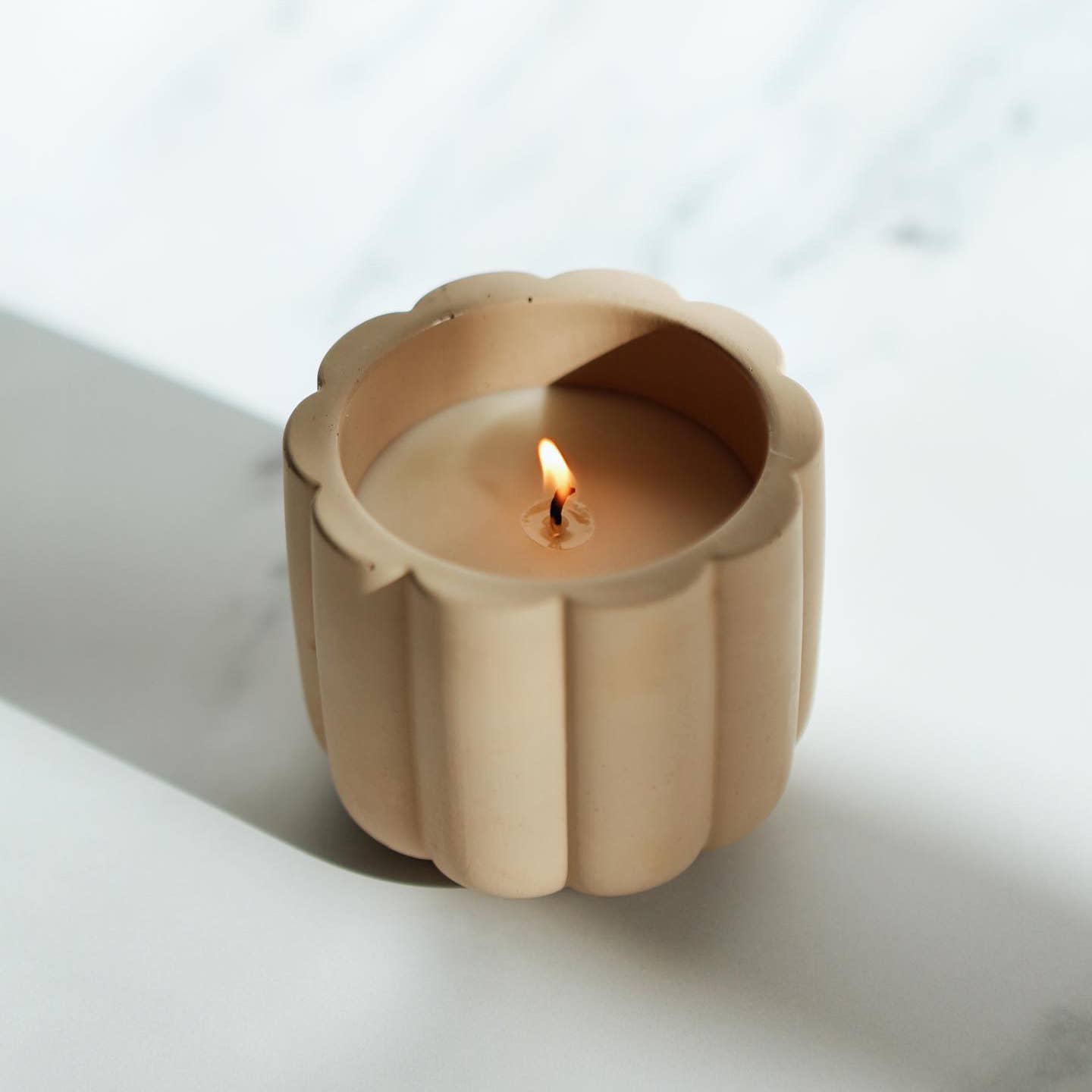 Moderniche - Wholesale Candle Holder - 7oz Empty Concrete Candle Jar  w/ Lid Option - Scallop Style5