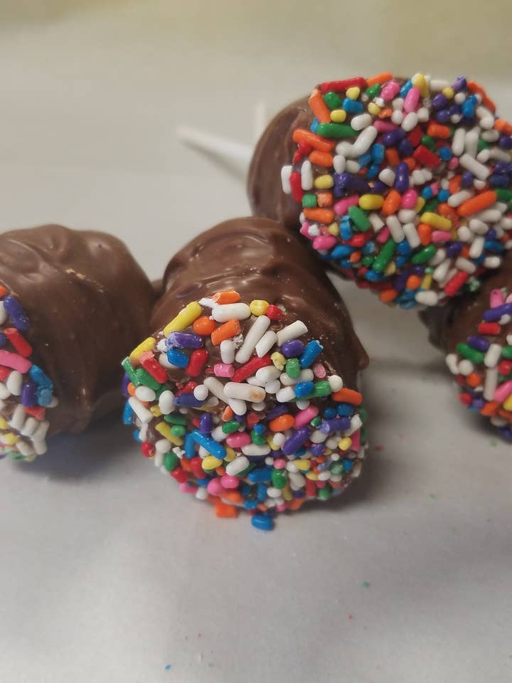 Marshmallow Pops for wholesale by Skip's Candies (Nut Free)