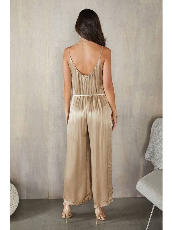 VENTI6 – Engroshandel Jumpsuit - Dame – LILLE FLÆSE BRED BEN BLØD SATIN BUKSEDRAGT (50814)2