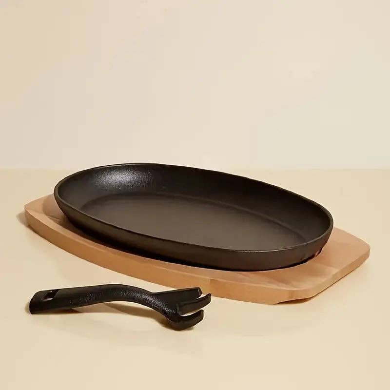 Huis Van Merken - Wholesale Cast Iron Skillet - Cast Iron Griddle Pan Set – Steak & BBQ Pan with Wooden Tray & Fork1