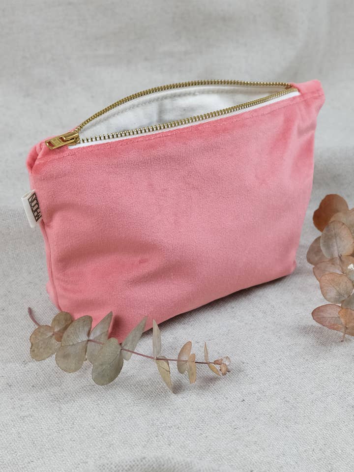 Trousse - Rose pour la vente par Ateliermhoon