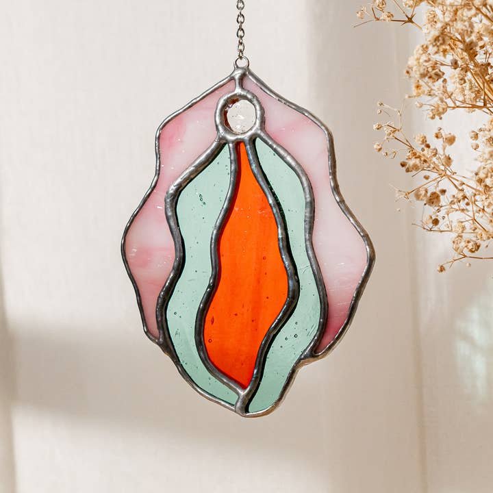 Glass Vagina For Playful And Artistic Wall Decor Piece F79 for wholesale by MondoBellissimo