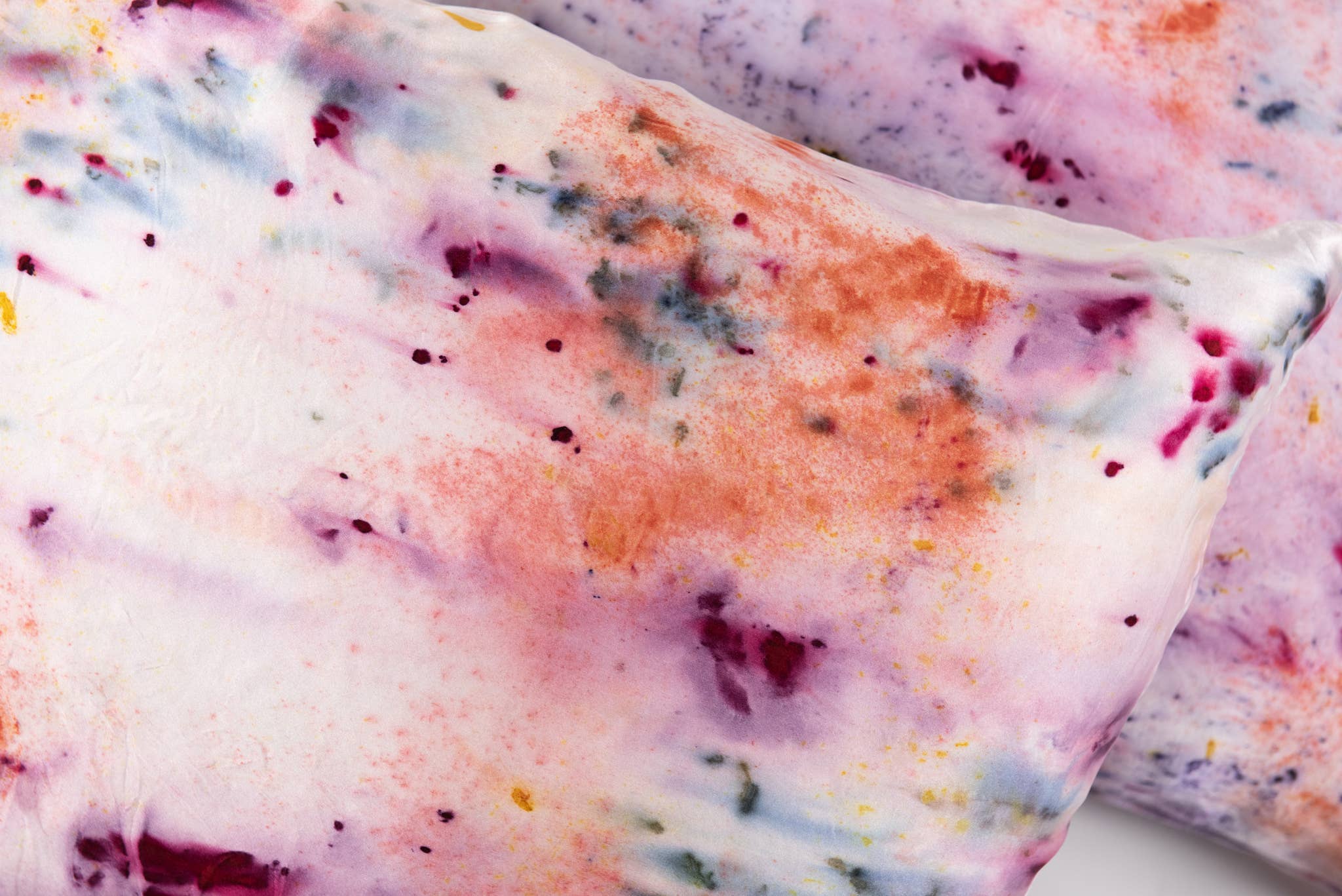 DYE KWEEN - Wholesale Bedding Pillowcase/Sham - Abstract Botanically Dyed Silk Pillowcase7