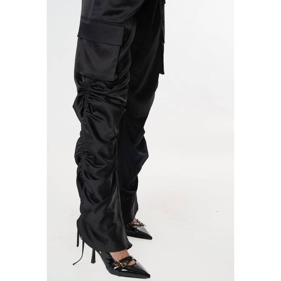 CEFIAN FASHION – wholesale Byxor - Dam – Smokeshow cargo-byxor i satin med hög midja4