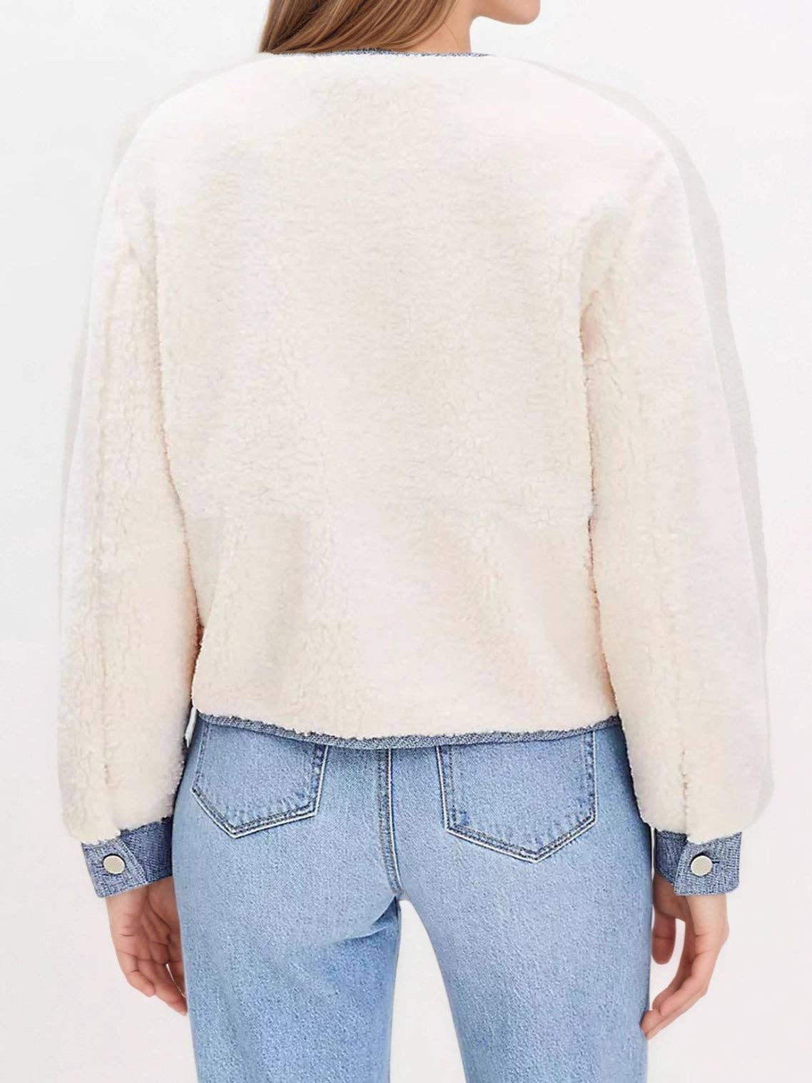 White Color Block Sherpa Jacket Women Design Round Neck N5A088 for wholesale on Faire2