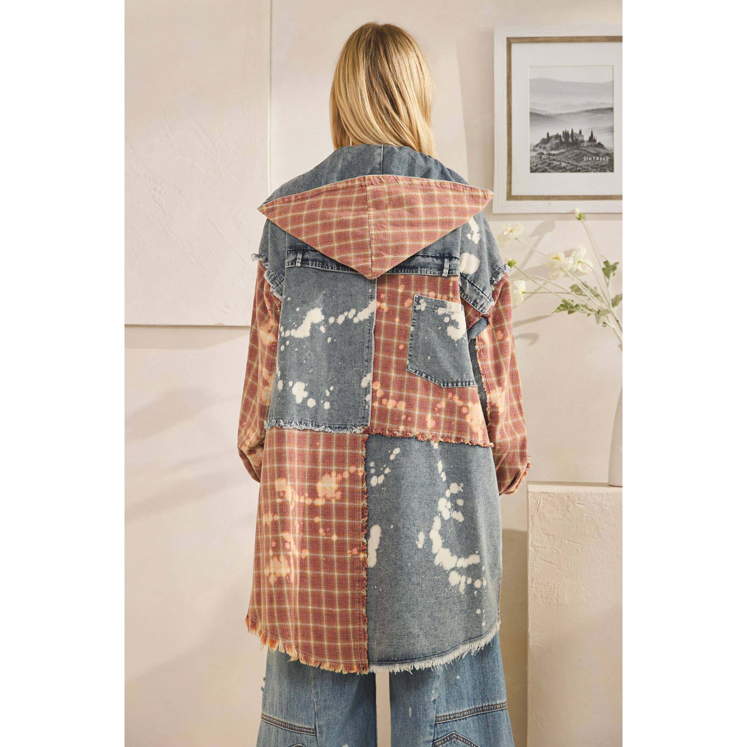 Oli&Hali - Wholesale Shirt Jacket/Shacket - Women's - WASHED BLEACHED DENIM PLAID BUTTON FRONT SHACKET8