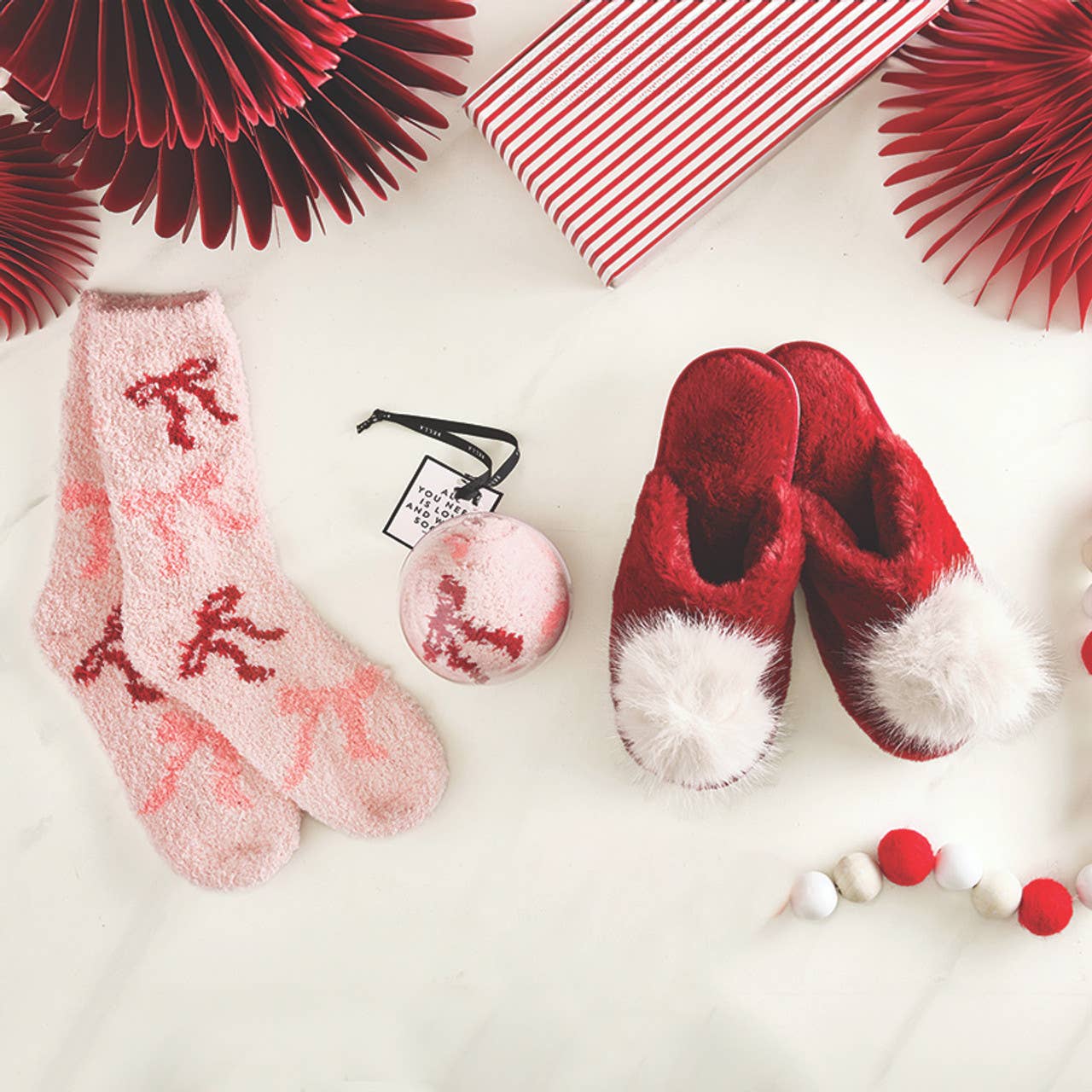 Bella Sleep + Spa - Wholesale Socks - Women's - Cozy Socks in Ornament - Blush + Bows1