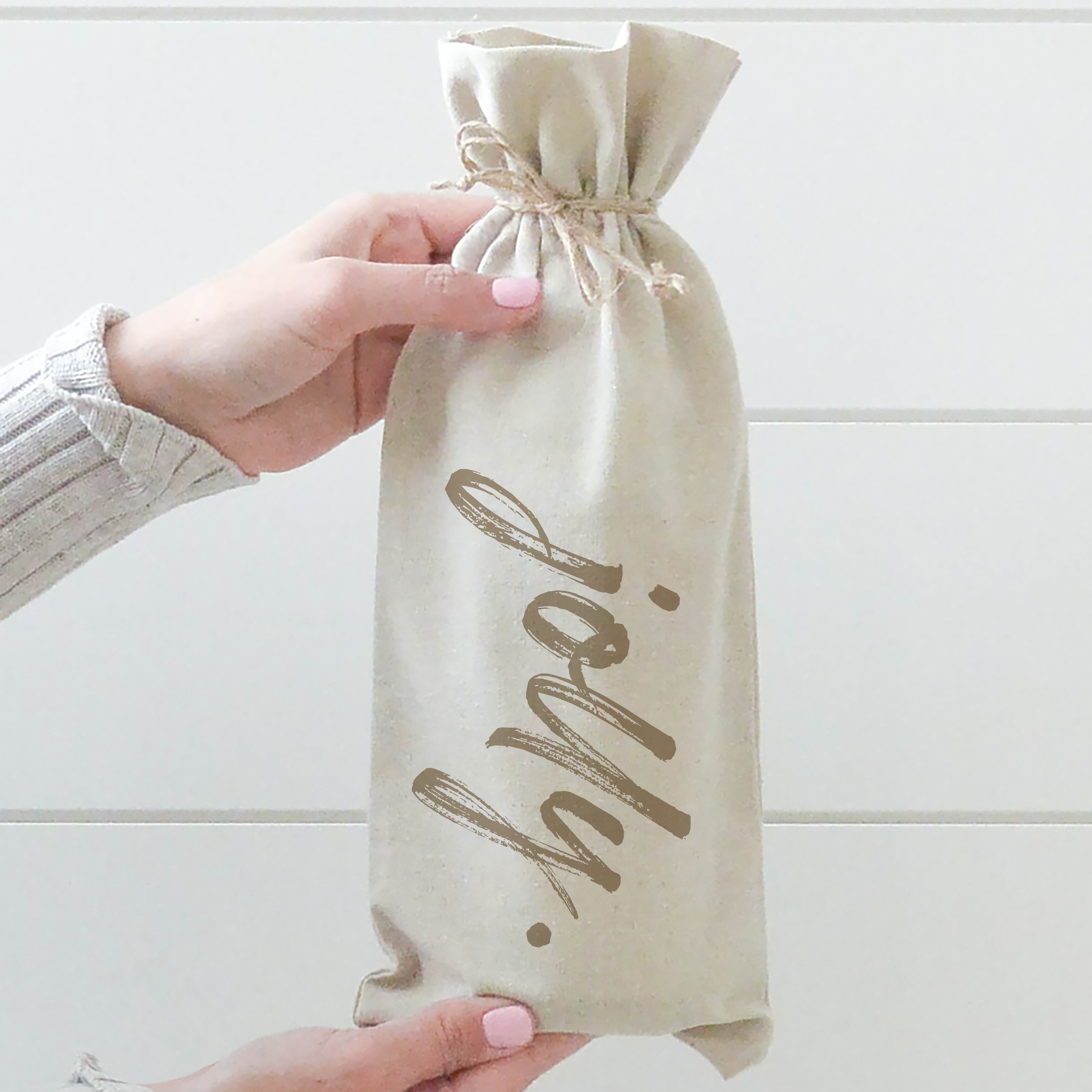 Porter Lane Home - Wholesale Wine Gift Bag - Jolly Wine Bag4