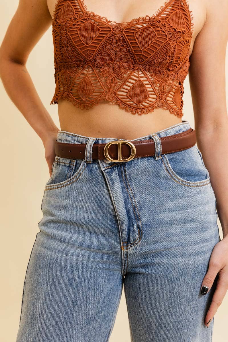 Leto Accessories – Großhandel Gürtel – Damen – Symmetrischer Ledergürtel mit goldener Schnalle3