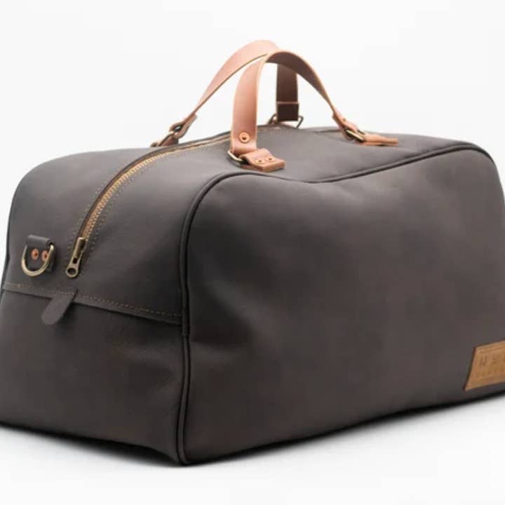 Chocolate brown weekend bag for wholesale by Huit