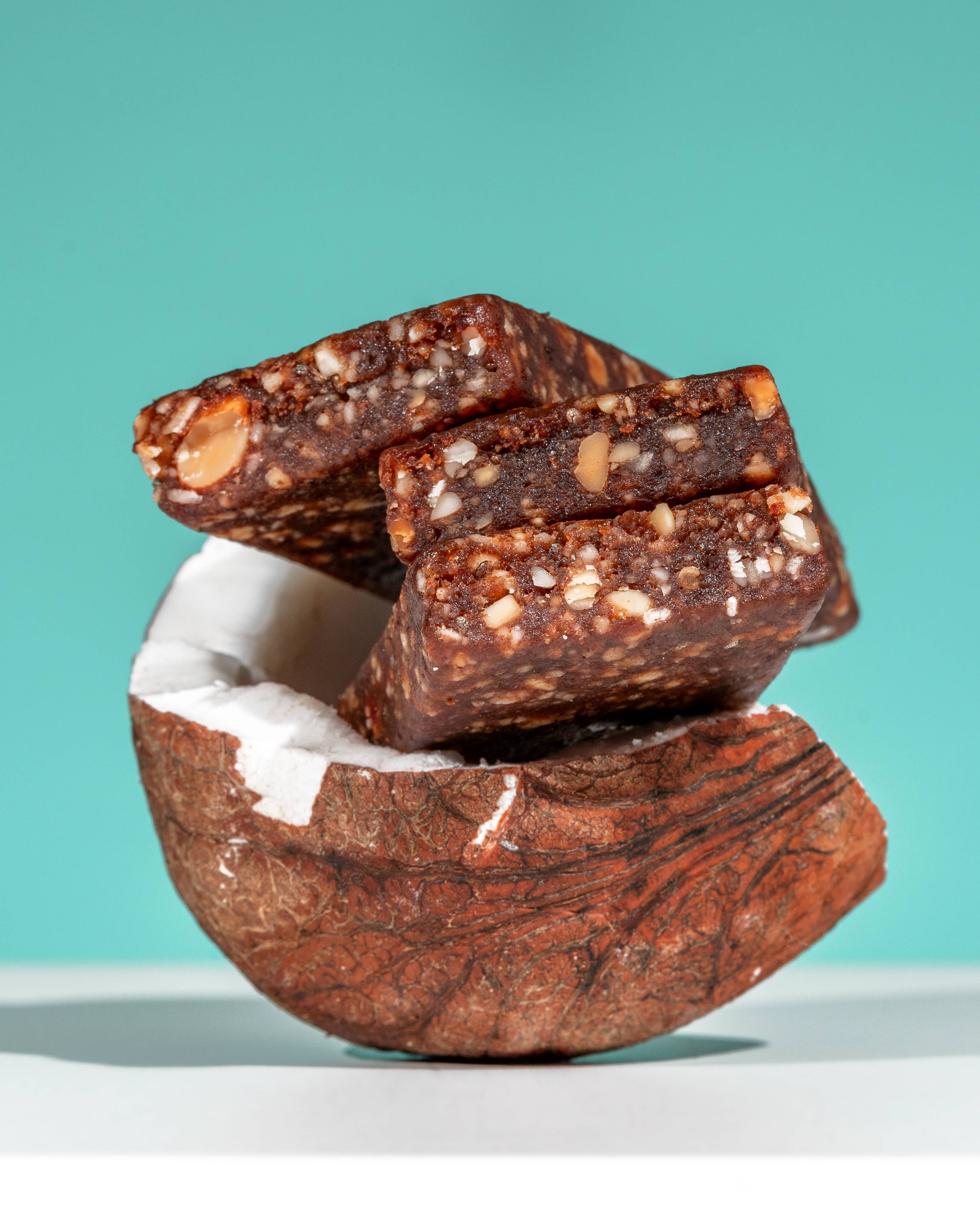 Jonesbar - Wholesale Snack Bar - JONESBAR Coconut Almond Organic Fruit & Nut Bar, Gluten Free5