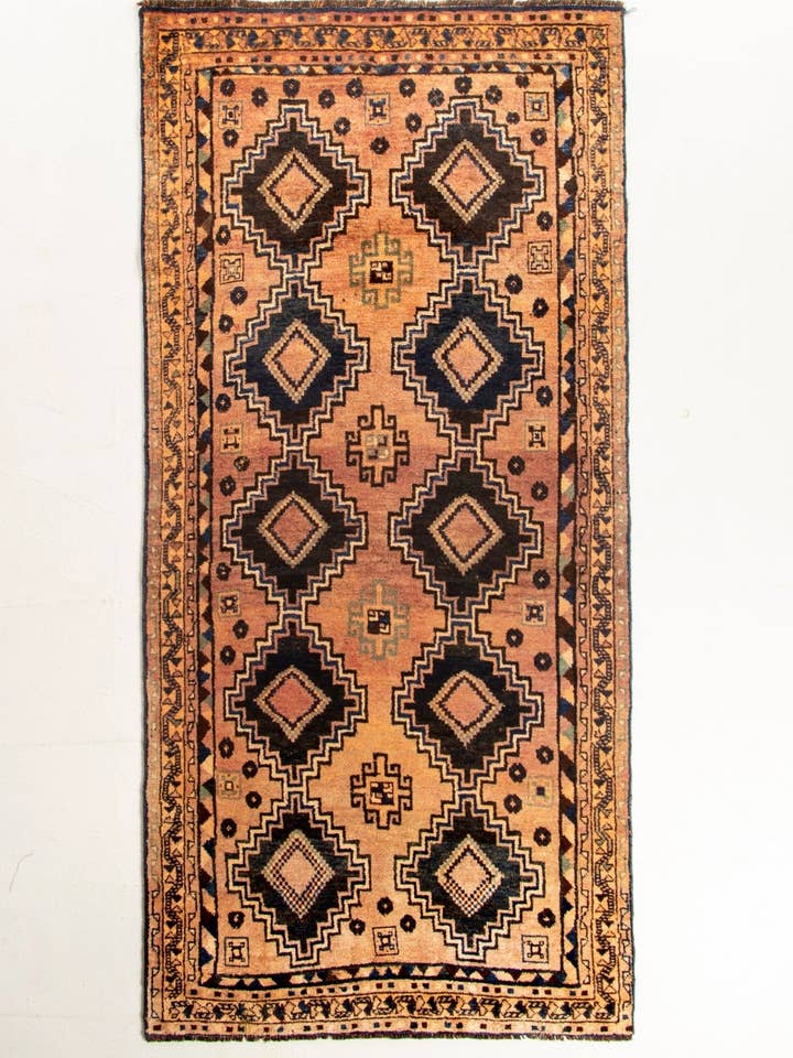 Tappeto Persiano Luri Runner | 4' 3" x 9' 4" per la vendita all'ingrosso da parte di Rug the Rock
