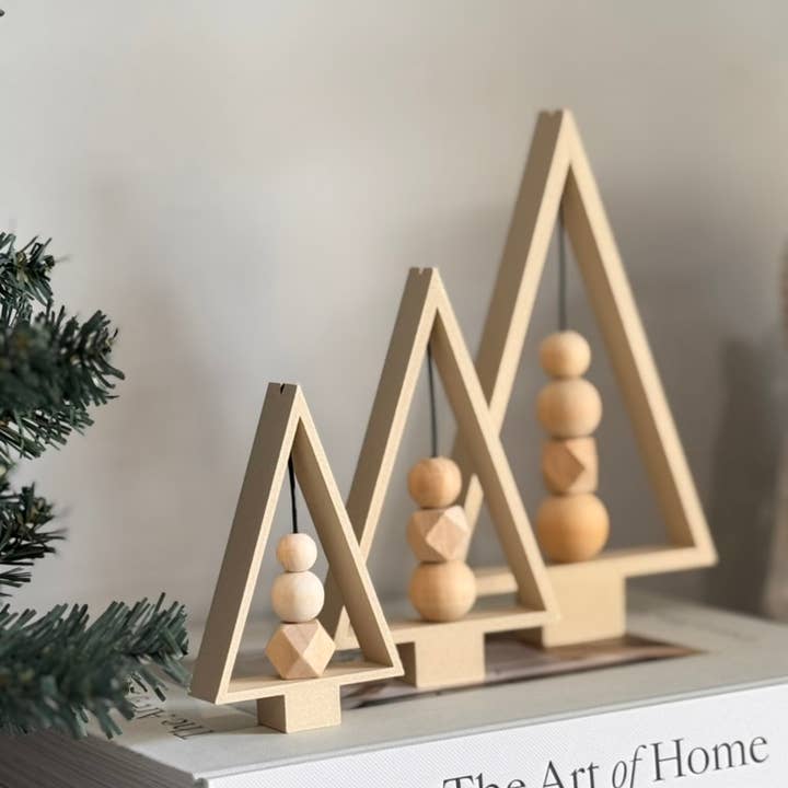 Made in Freshwater - Wholesale Christmas decoration - table top chrissy trees1