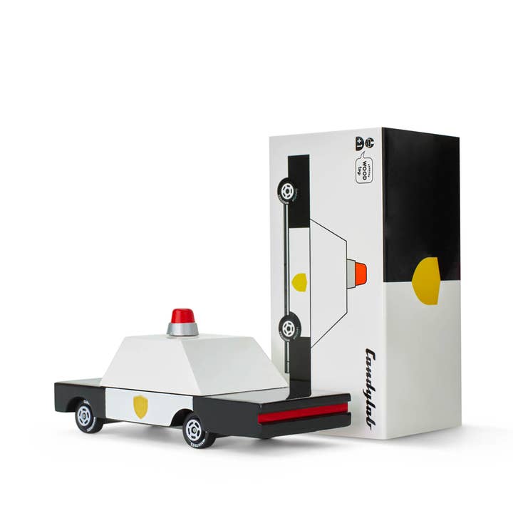 Candylab Toys – wholesale Leksaksbil/Lastbil - Barn – Polisbil i trä från Candycar-serien, 9 cm lång1