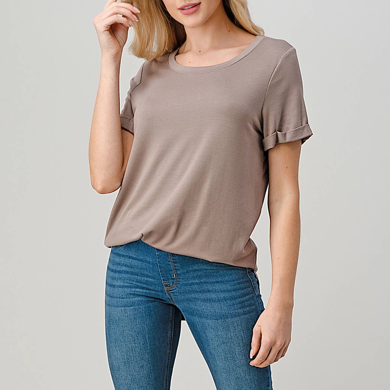 Heimious – Engroshandel T-shirt – til kvinder – Kortærmet rundhalset Modal T-shirt med afslappet pasform, T4535