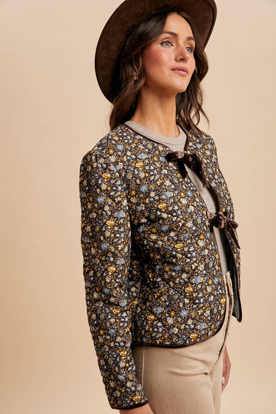 In Loom – Blusão - Mulher por atacado – CASACO DE VELUDO COTELÊ ACOLCHOADO1