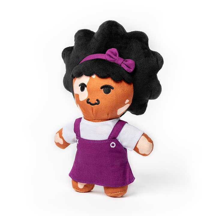 Peluche Amara Vitiligo pour la vente par Zuri & Dre