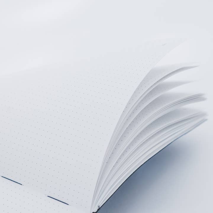 nez living | notebooks & bullet journals – wholesale Anteckningsbok – vegan bioläder anteckningsbok - Luisa; stor/rubin6