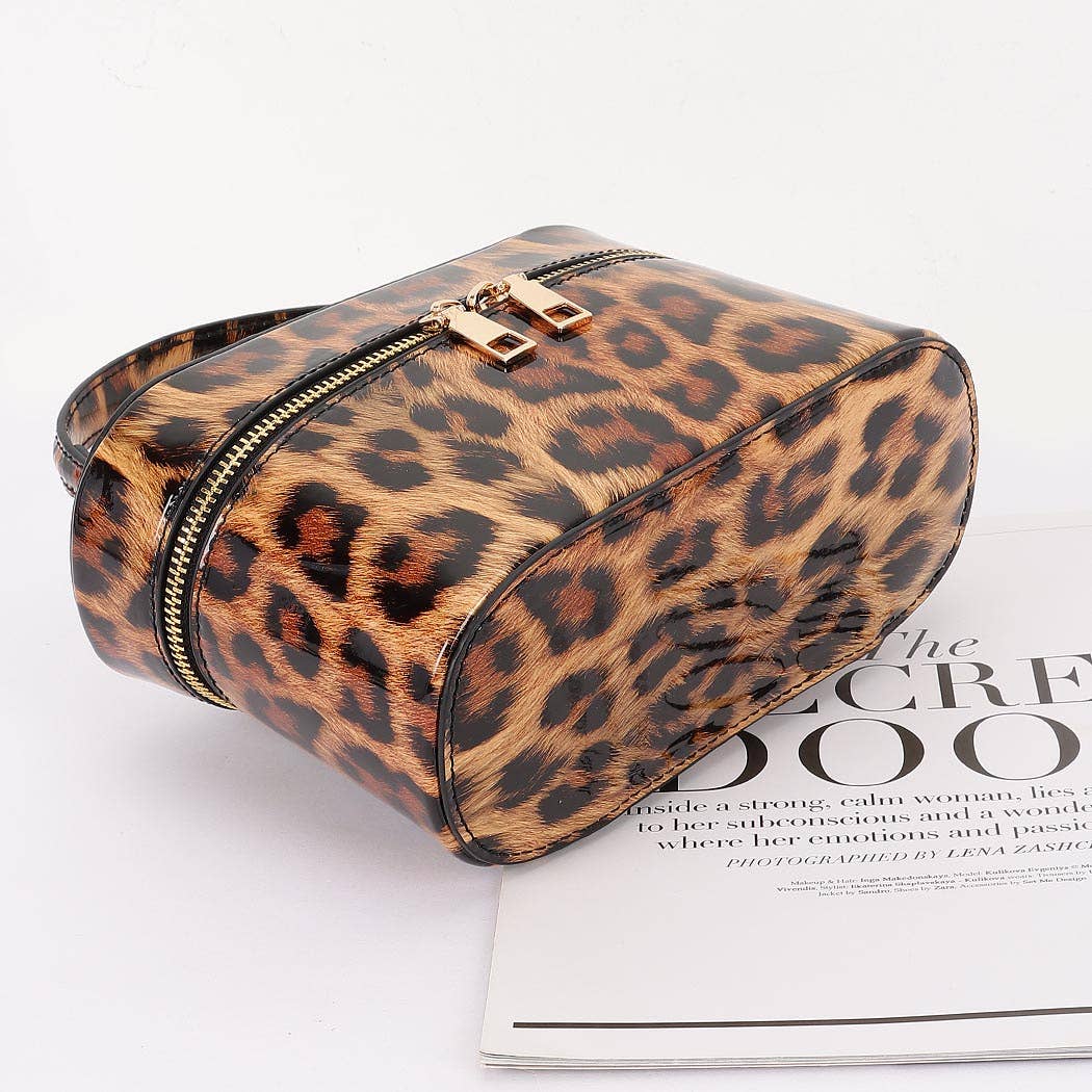 3AM BY H&D ACCESSORIES - Wholesale Makeup/Cosmetic Bag - Enamel Faux Leather Cosmetic Bag5