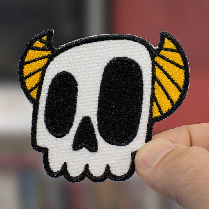 Patch brodé thermocollant Crâne de Monstre Luminescent pour la vente par Hi, Hello There