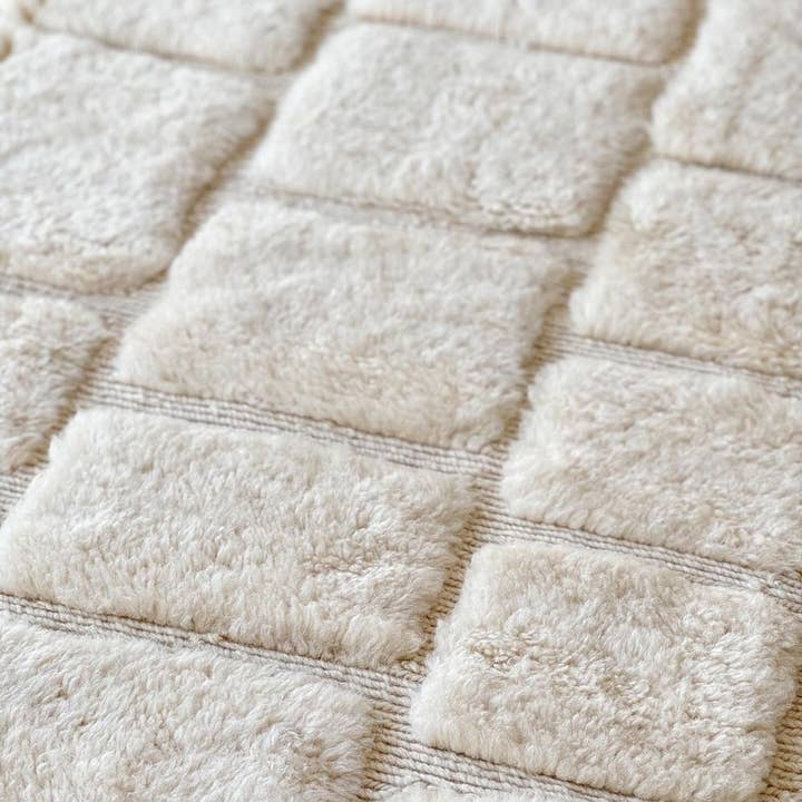 BerberNest - Wholesale Area Rug - White Hand tufted Moroccan Rug, Shag rug, 9x12 area rug1