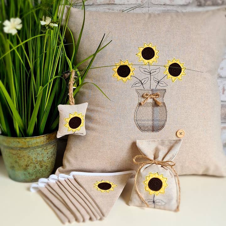 NOUVELLE collection Sunflower pour la vente par Sweet Williams