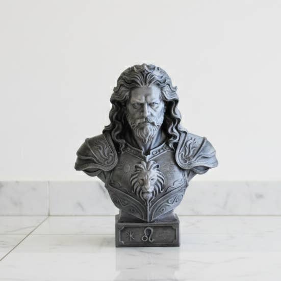 Hand-Painted Leo King Bust – Decorative Zodiac Sculpture para venta al por mayor de Eterna Wonder
