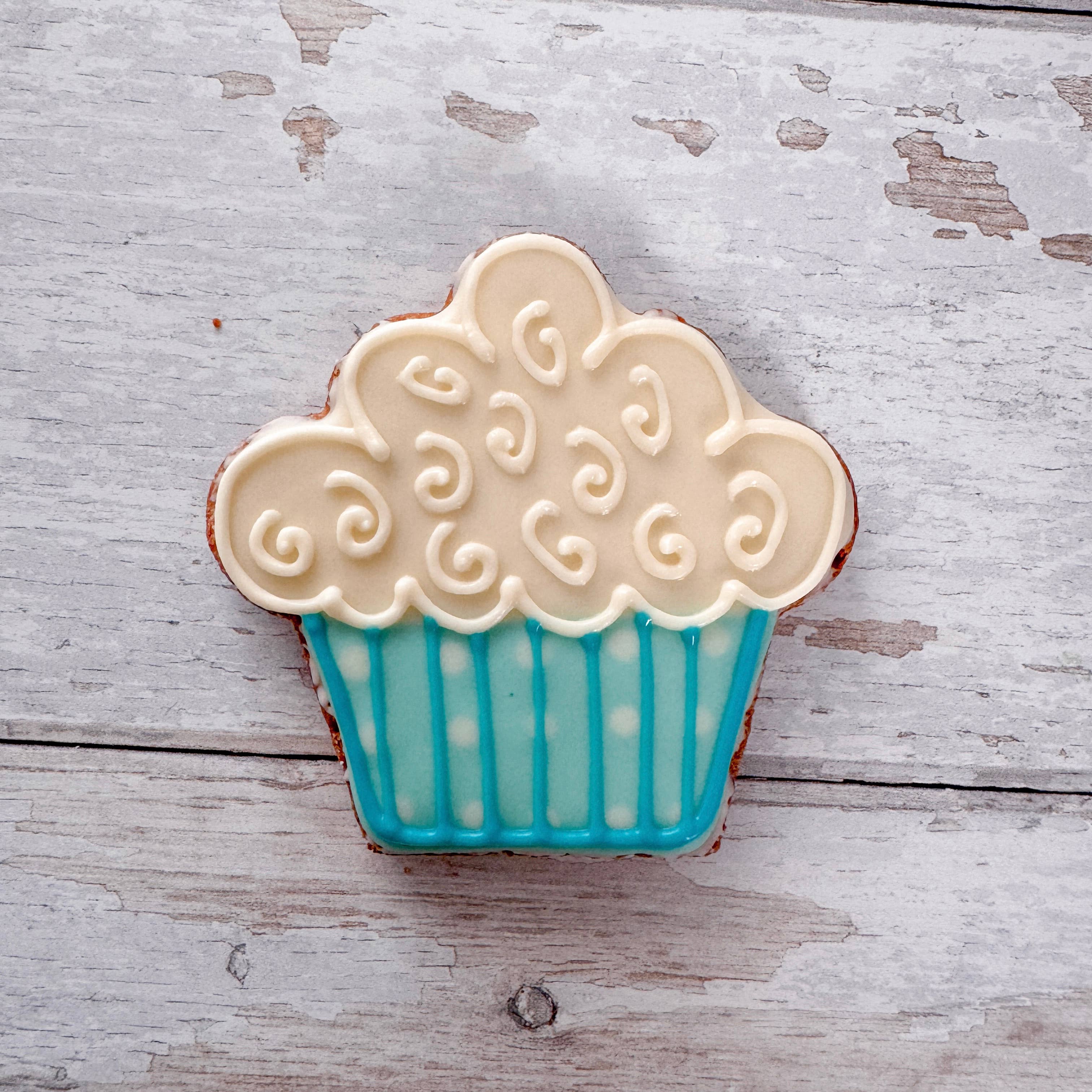 Nelson's Treats – wholesale Pet treats – Dog – Iced cupcake treat1