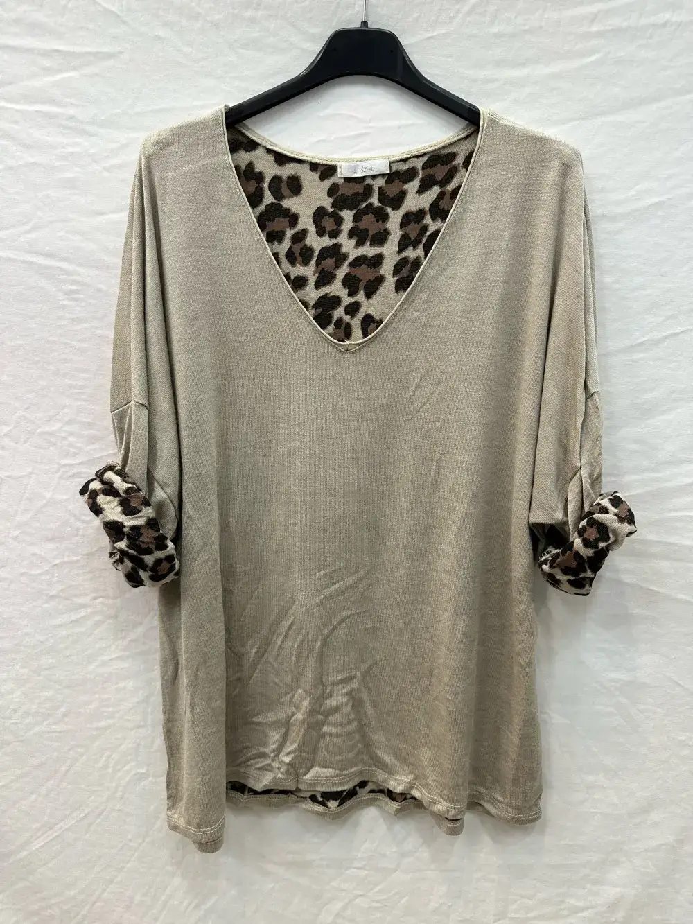 Mimi & Gogo - Wholesale Knit Sweater - Women's - Leopard print fine knit sweater5
