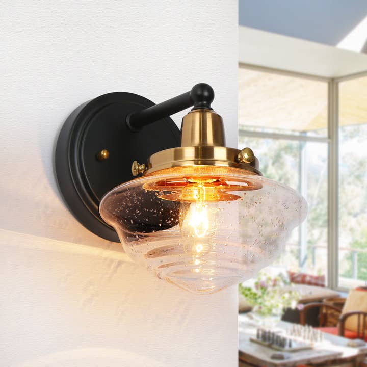 Applique da parete Getara 1 luce nero e ottone per la vendita all'ingrosso da parte di Belles Lighting