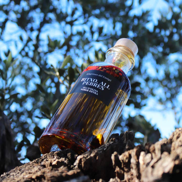 Llàgrimes del Canigó – wholesale Olivolja – Olivolja med chili, vitlök och paprika - 0,25L2