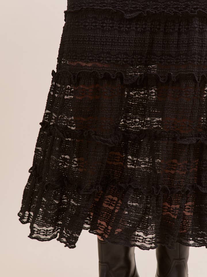 &MERCI - Wholesale Skirt - Women's - LACE TIERED RUFFLE TRIM MERMAID MIDI SKIRT MSK43958