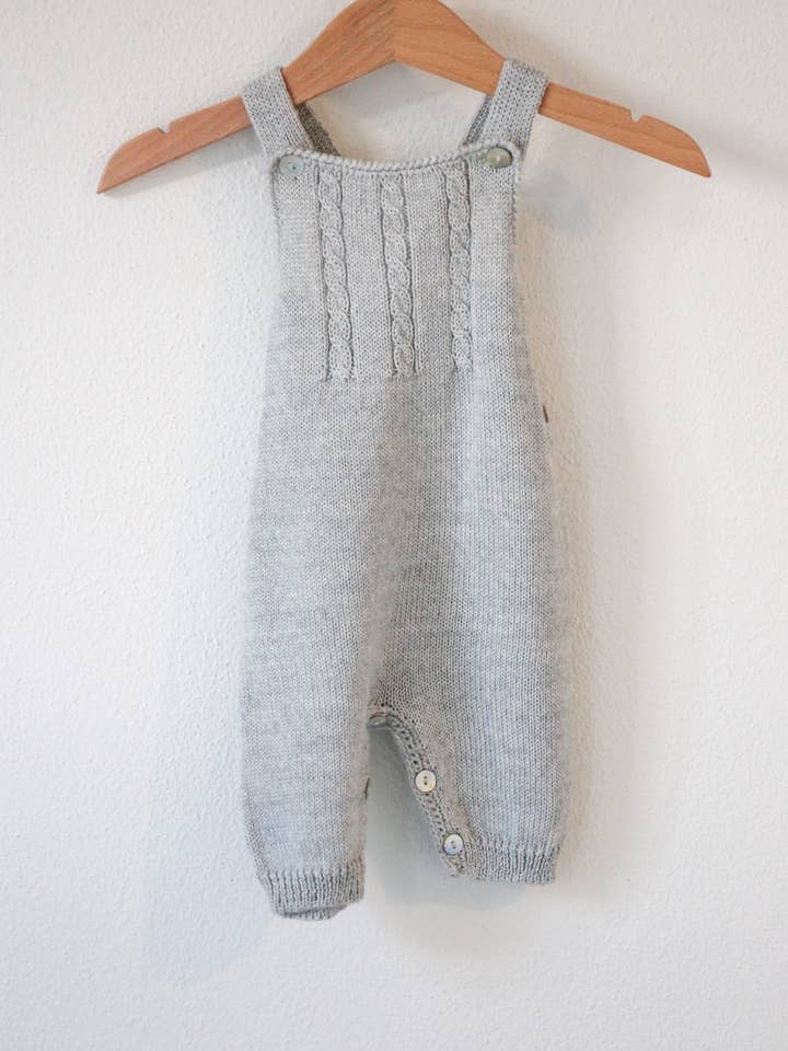 Peto de lana para bebé en gris para venta al por mayor de Nós e Tranças