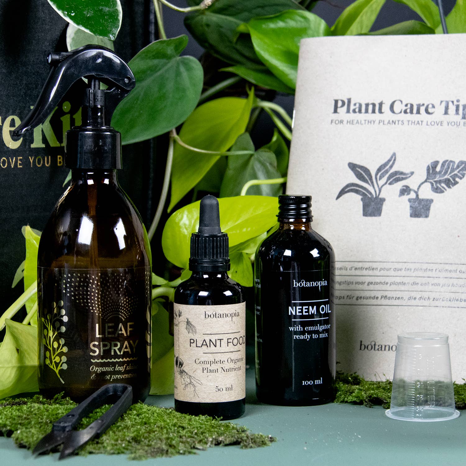 Botanopia - gifts , decor and cards for plant lovers - Wholesale Planting/Potting Soil - Plant Care Kit - for healthy plants that love you back2