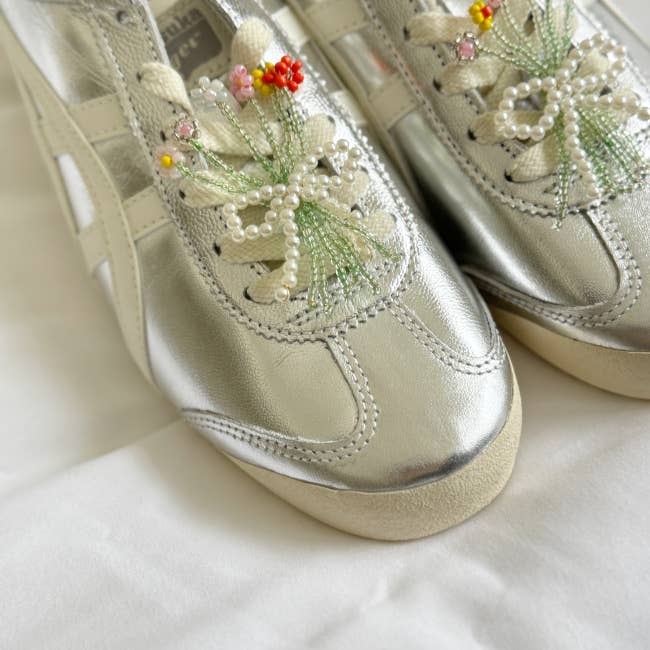 MOND HAUS - Wholesale Shoe Accessories - Veya Shoe Clip, Spring Color Beads Flower Bouquet Charm