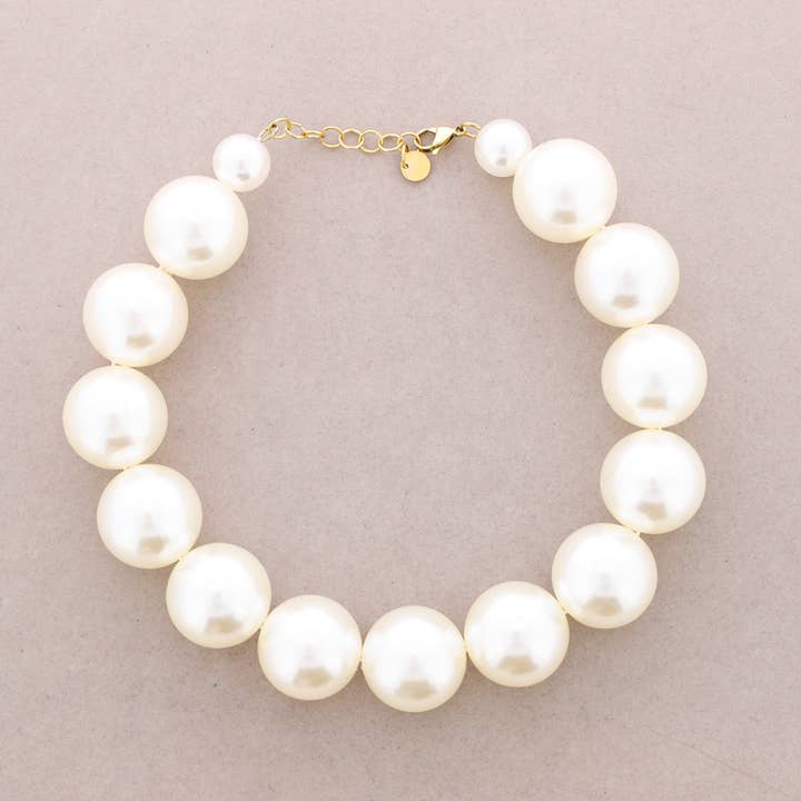 Perlenkette mit 30 mm großen Perlen in Perlmuttoptik für den Großhandel von Sonata