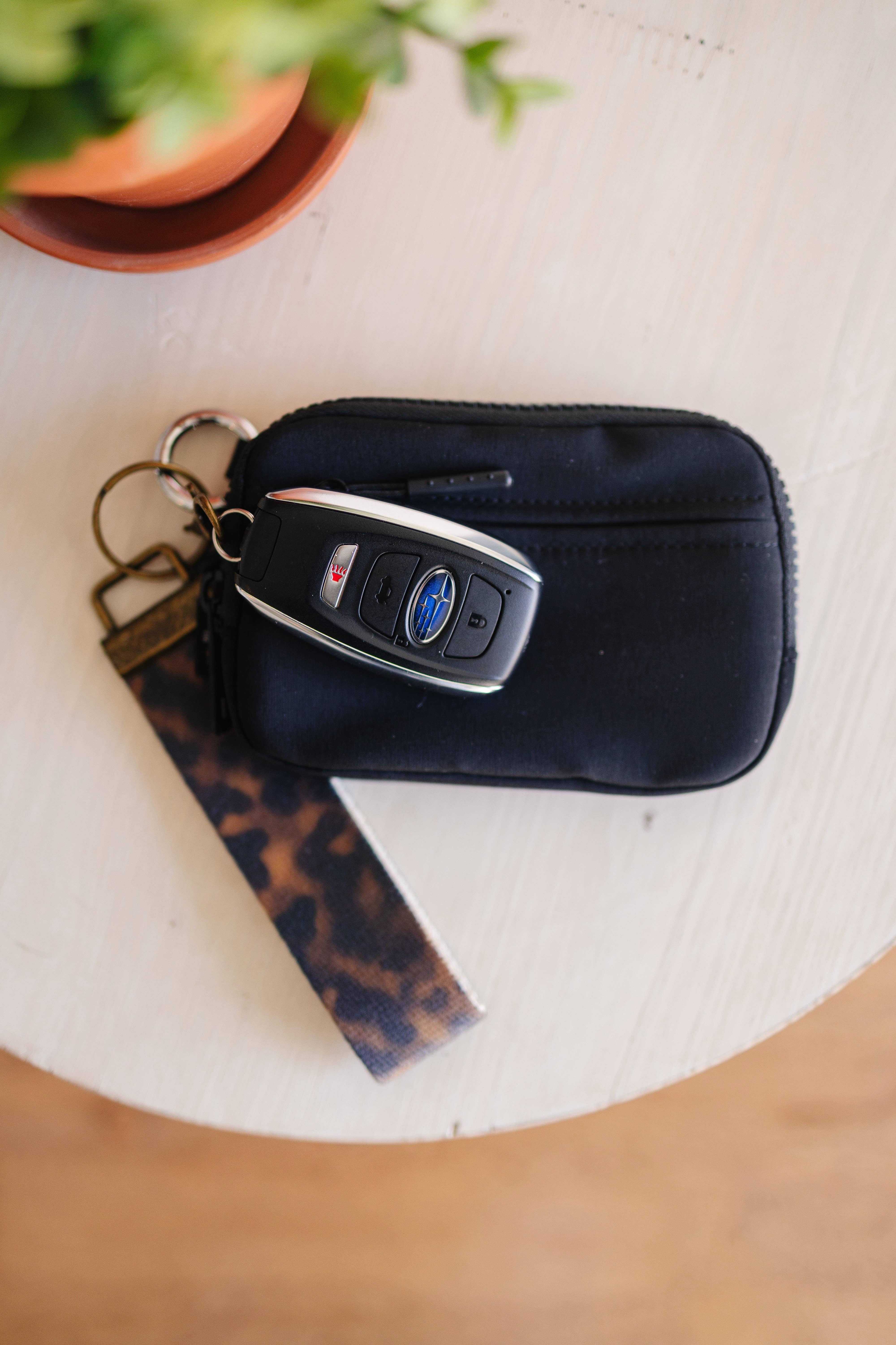 Frederick Family Co. - Wholesale Wallet - Women's - Keychain Wallet with Wrist Lanyard, Compact Card Holder 18