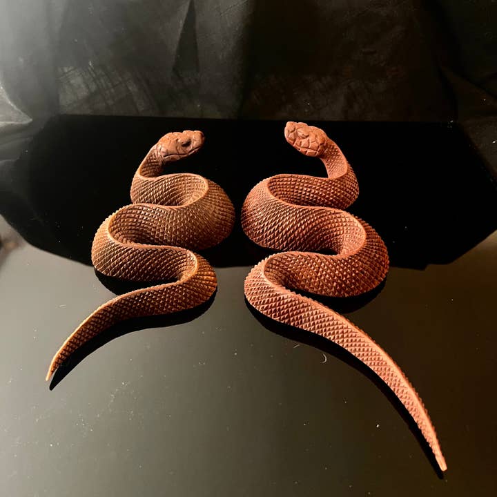 Mishakaudi Jewelry - Vendita all'ingrosso Statuette decorative - Scultura magica con serpente8