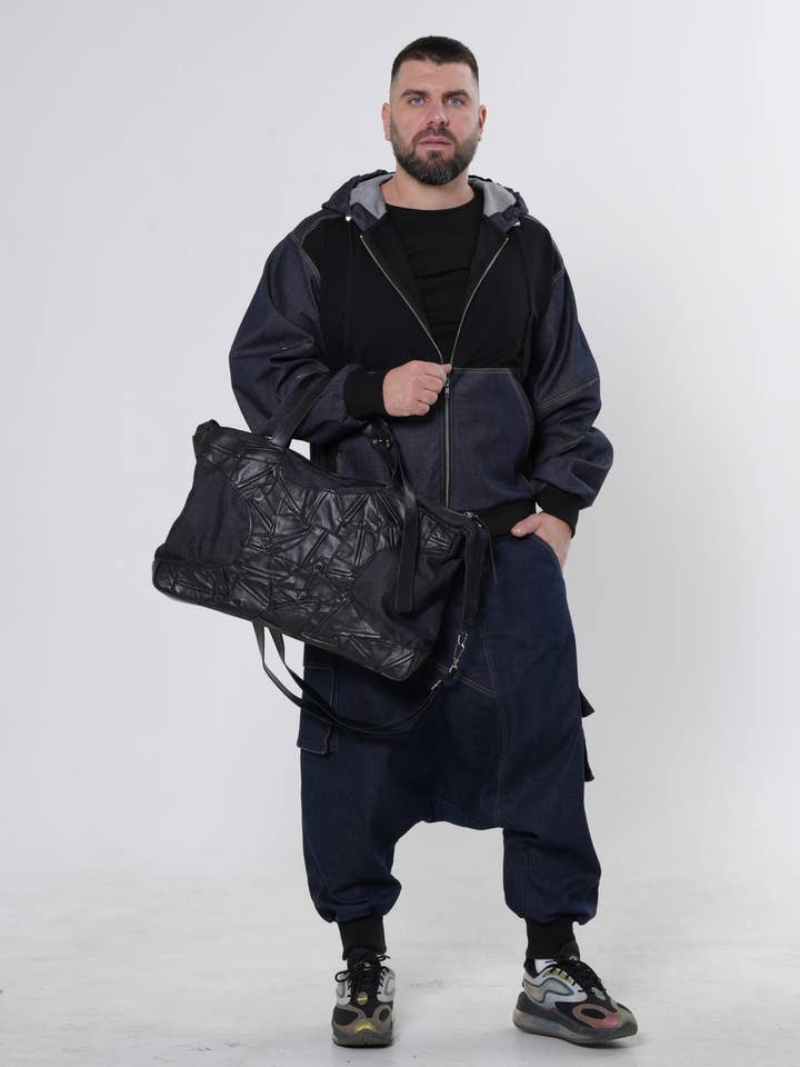 Sac cabas en cuir pour homme - METMB001
Grand sac cabas pour homme pour la vente par Metamorphoza