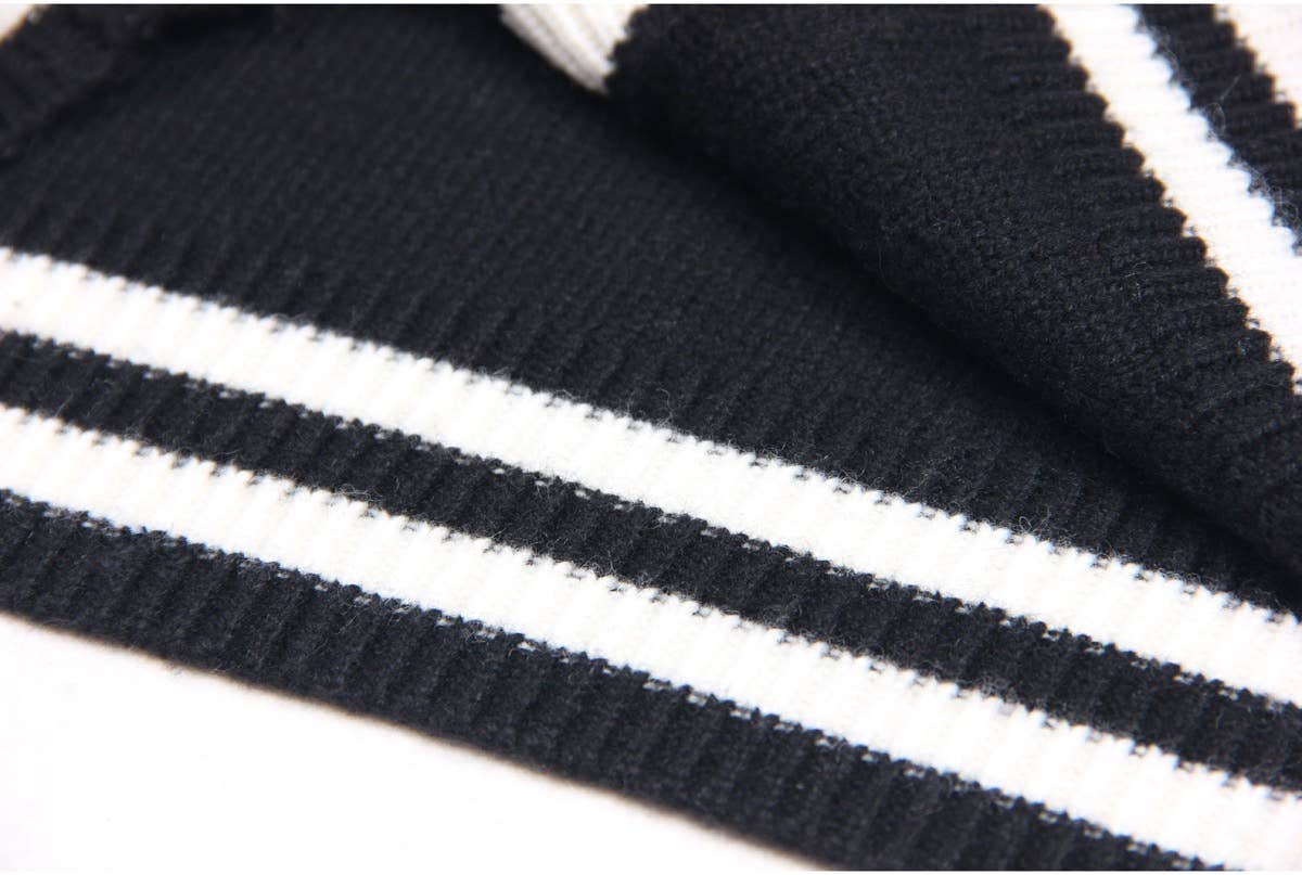 Productseeker – wholesale Cardigan – Women’s – JK029 Cozy Star-Patterned Knit Cardigan Jacket14