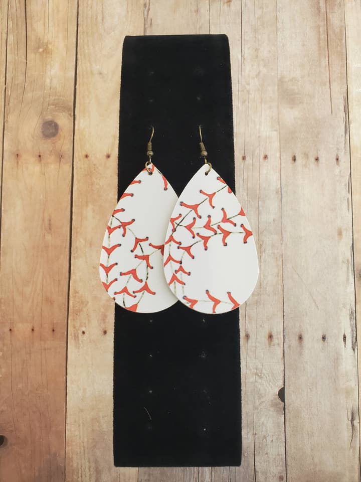 Orecchini sportivi a goccia per la vendita all'ingrosso da parte di Creative Otters