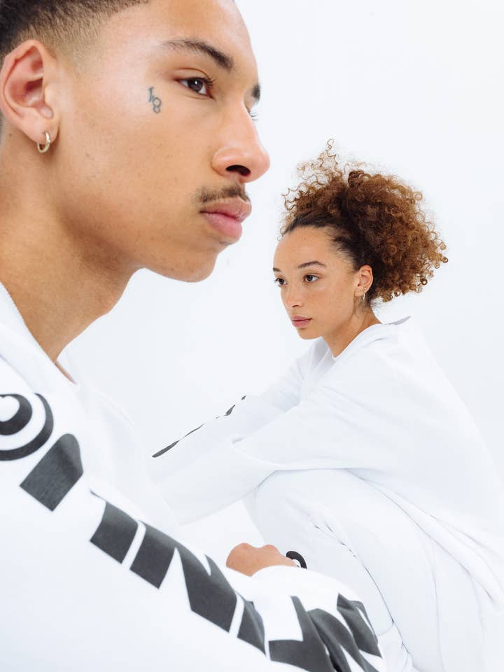 CONTINU8 WHITE SWEATSHIRT for wholesale by Continu8