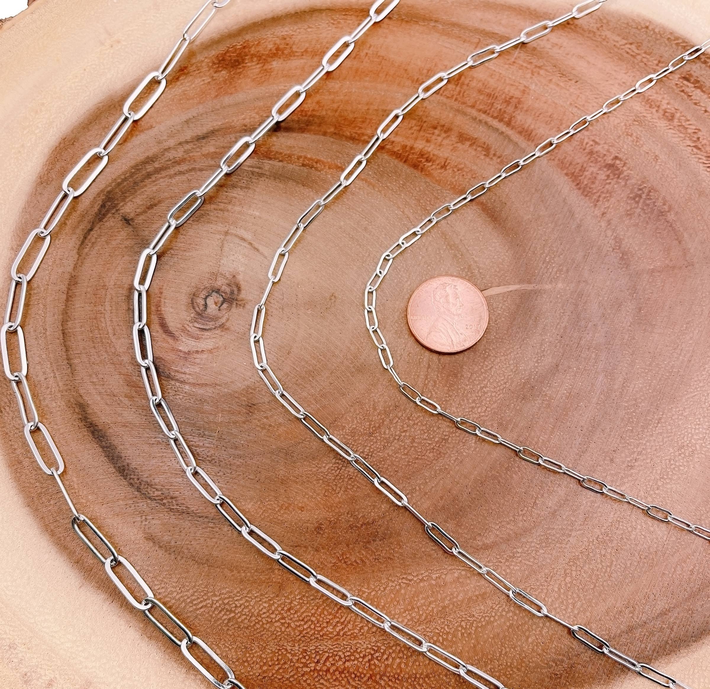 Beads Creation – Großhandel Bastelzubehör – Glänzende silberne Büroklammerkette von Foot, ovale Gliederkette, CH1082