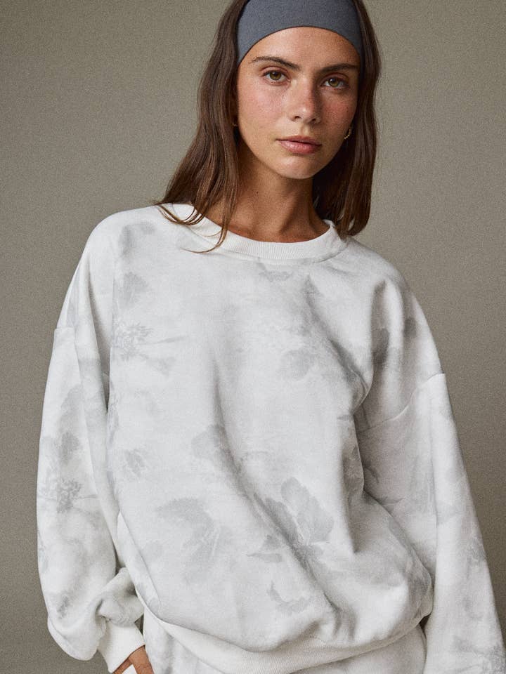 PT50791-1 - ABSTRACT FLORAL TOP for wholesale by Papermoon