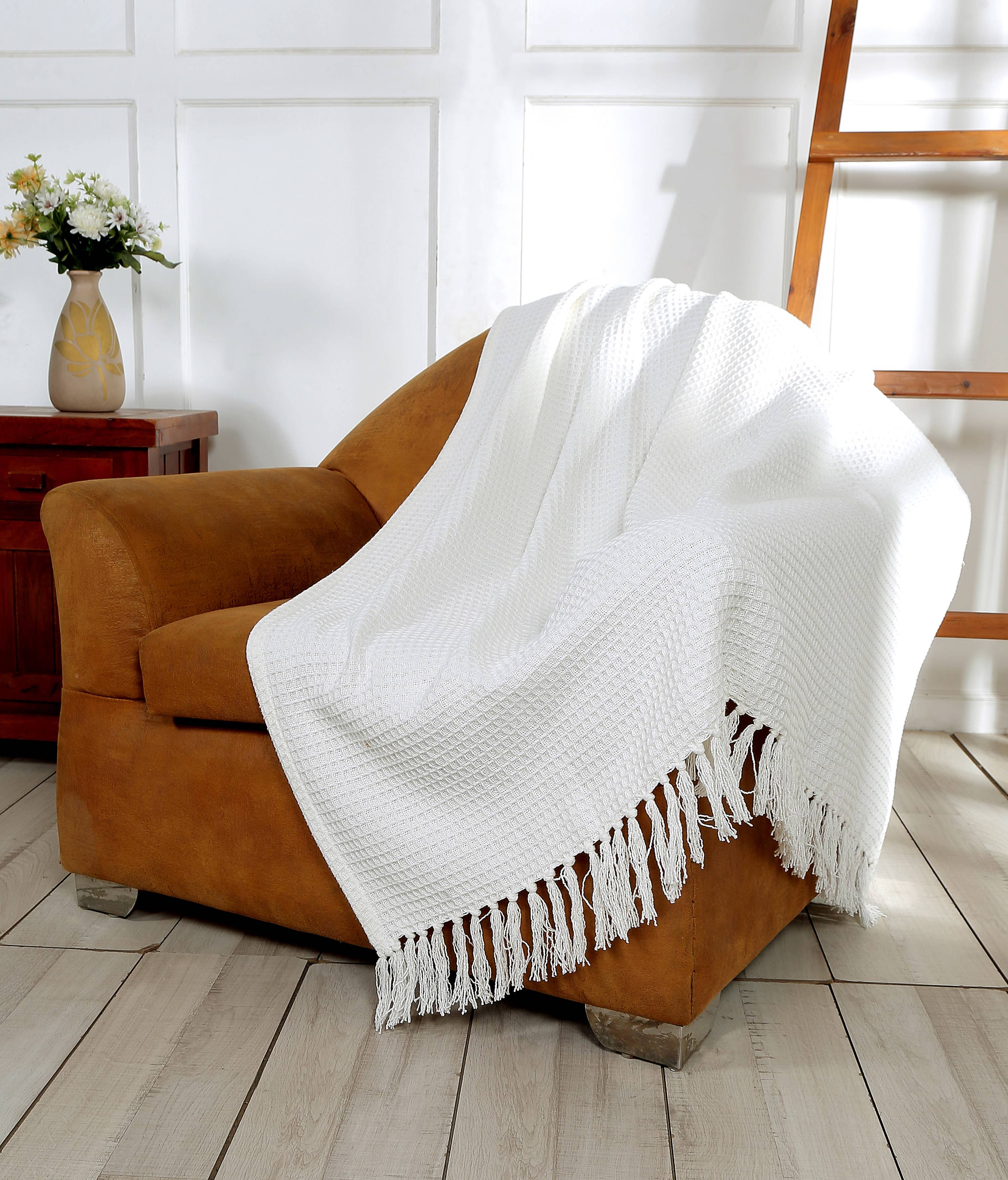 COZY HOMES COLLECTION - Wholesale Throw Blanket - Soft Cotton Waffle Weave Throw Blanket 70"x50" with Fringes10