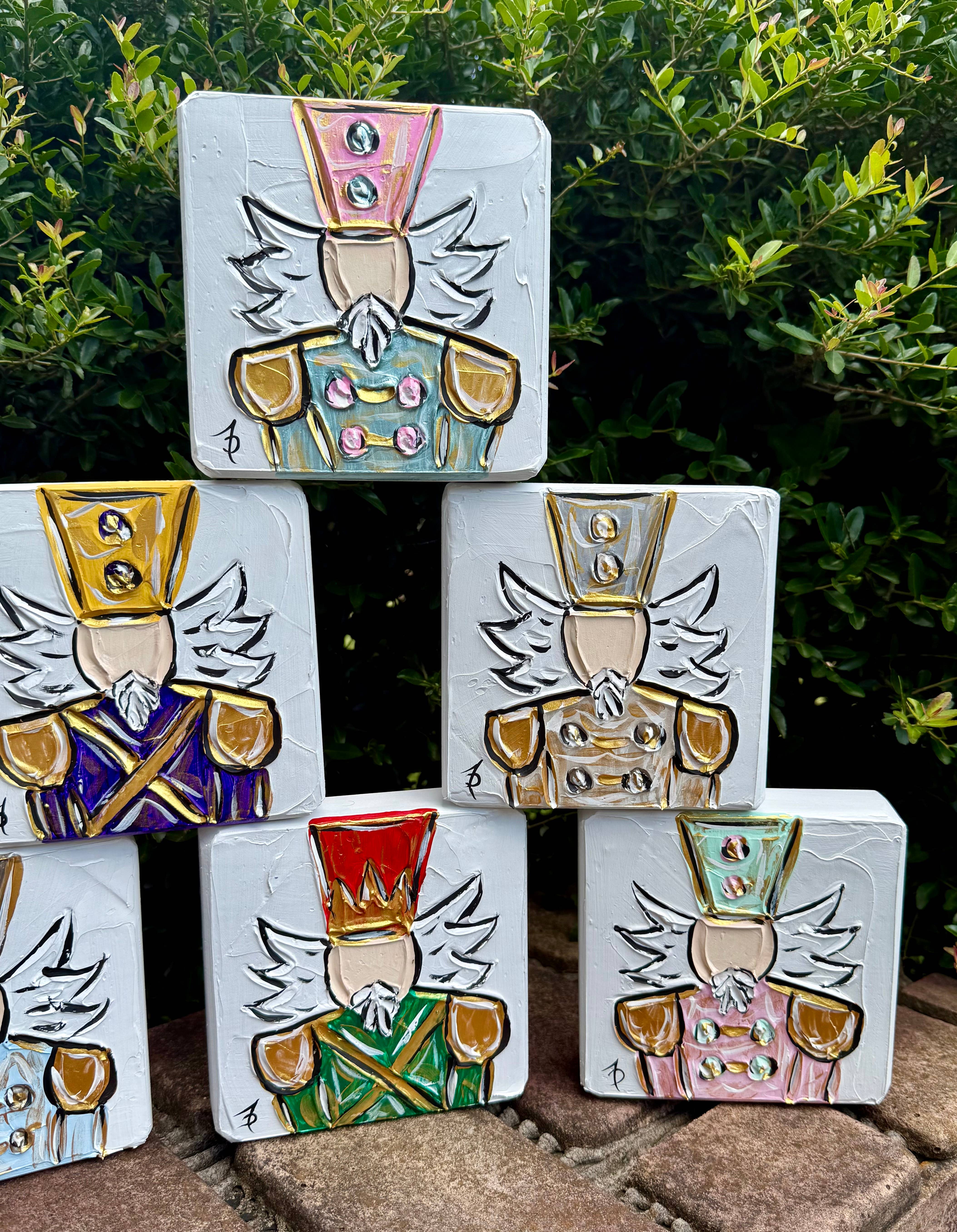 Framesaplenty - Wholesale Christmas Decoration - Textured Nutcracker Christmas tabletop decoration 10