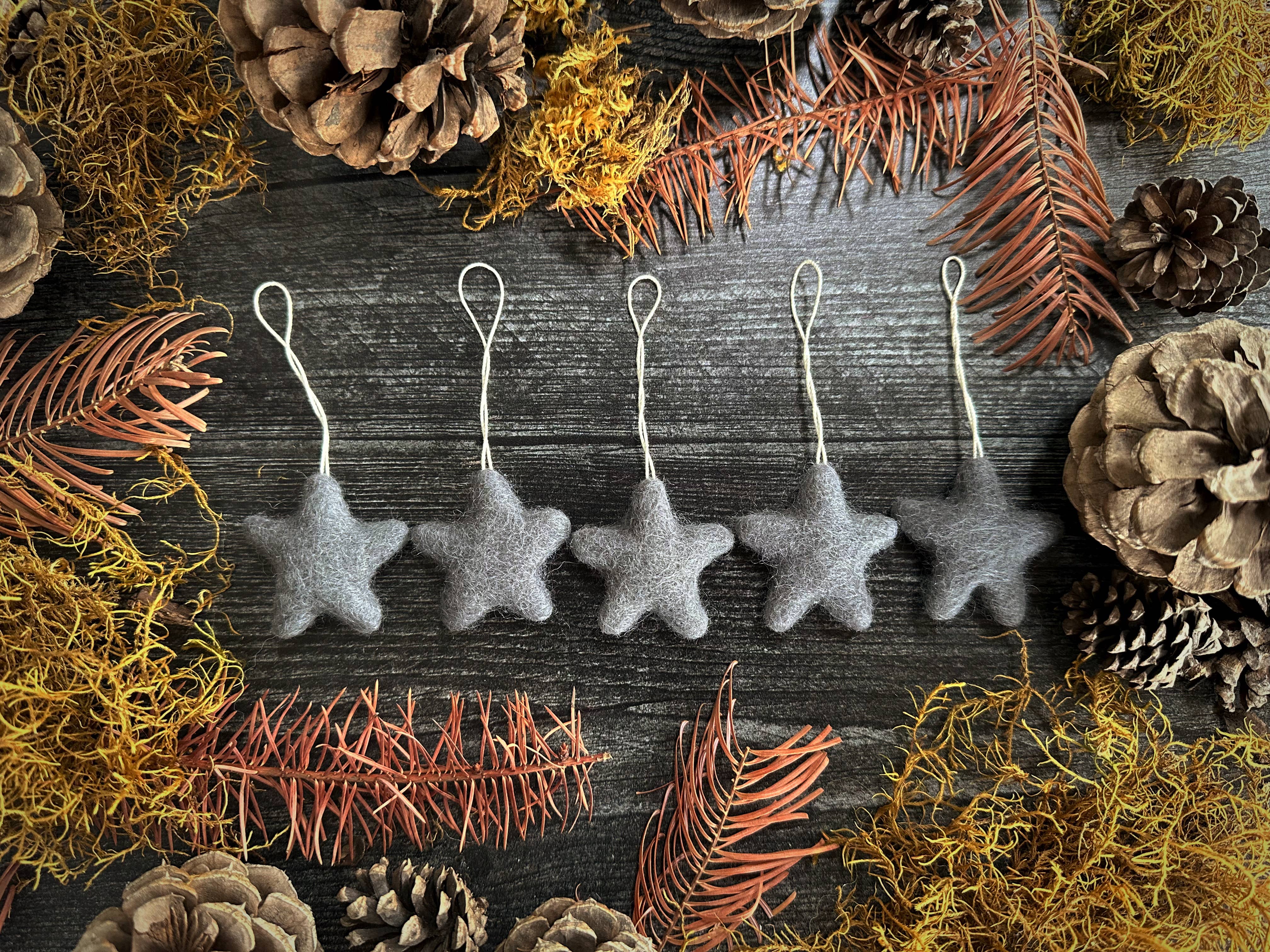 House of Moss - Wholesale Ornament - Star Ornament | Mini Wool Ornament | 10 Colors5